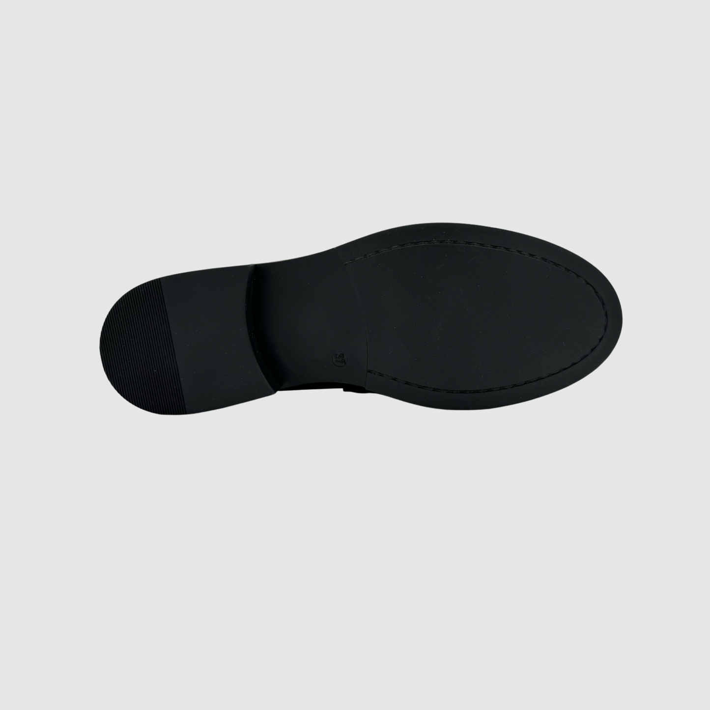 Semelle mocassins noirs femme faits main confort et durabilité