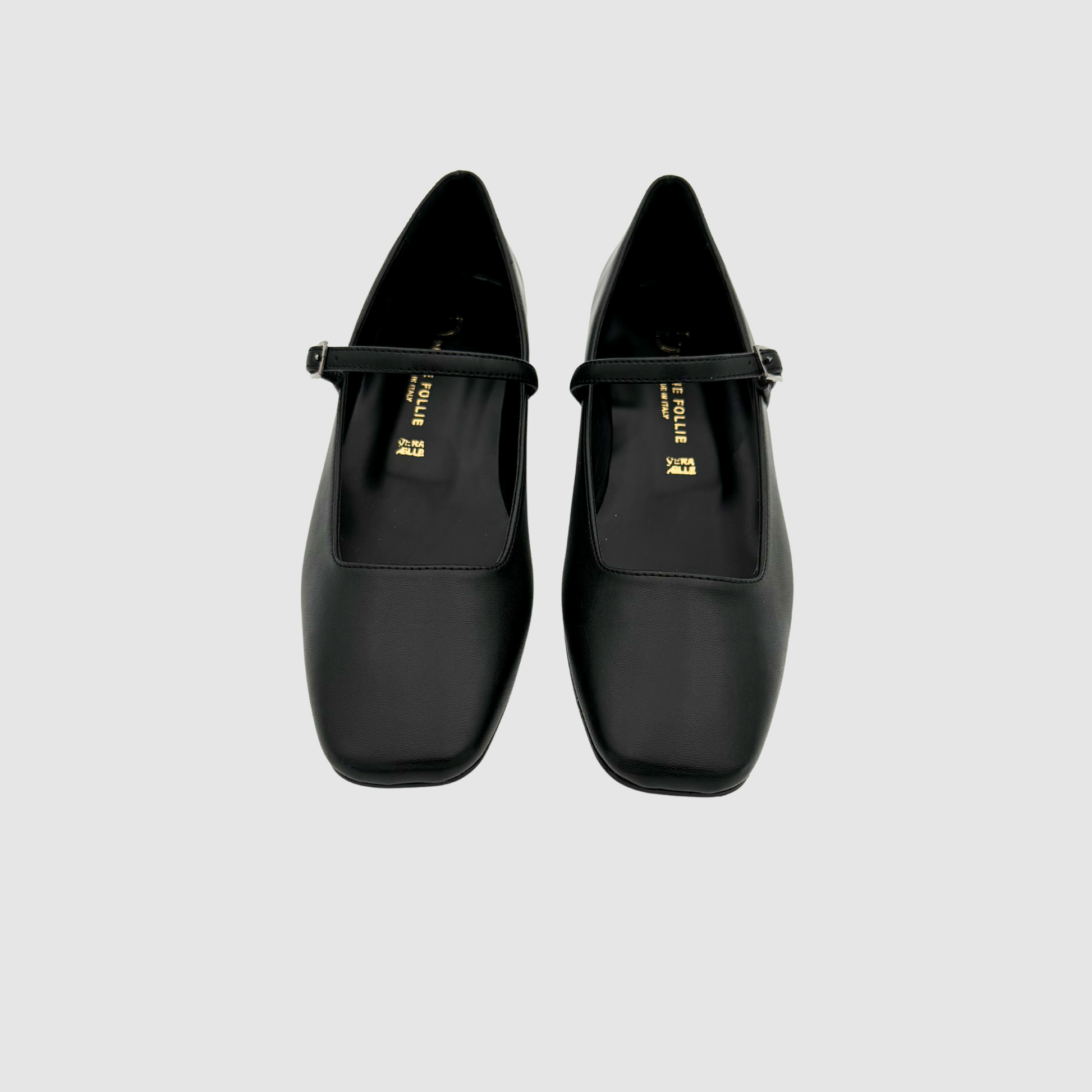Ballerines noires femme en cuir vue dessus, design épuré avec bride, paire élégante Lallurist