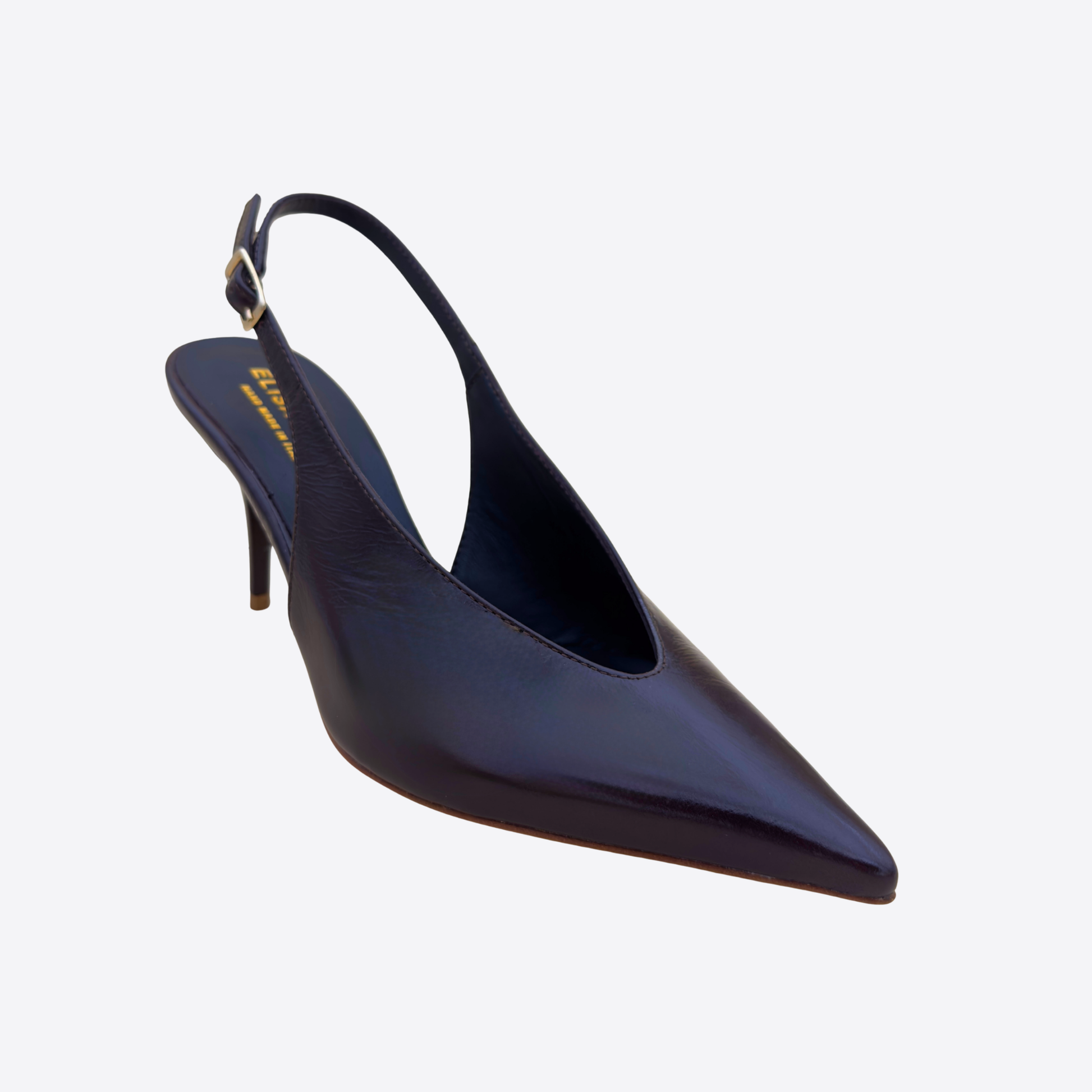 Escarpin noir slingback vue inclinée cuir verni silhouette raffinée