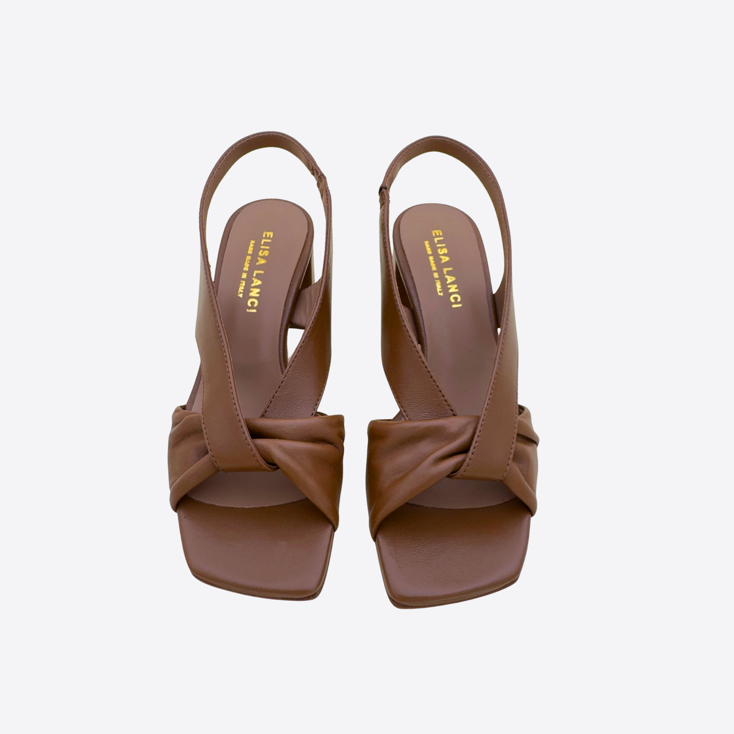Sandales marron caramel femme cuir brides croisées vue face style chic