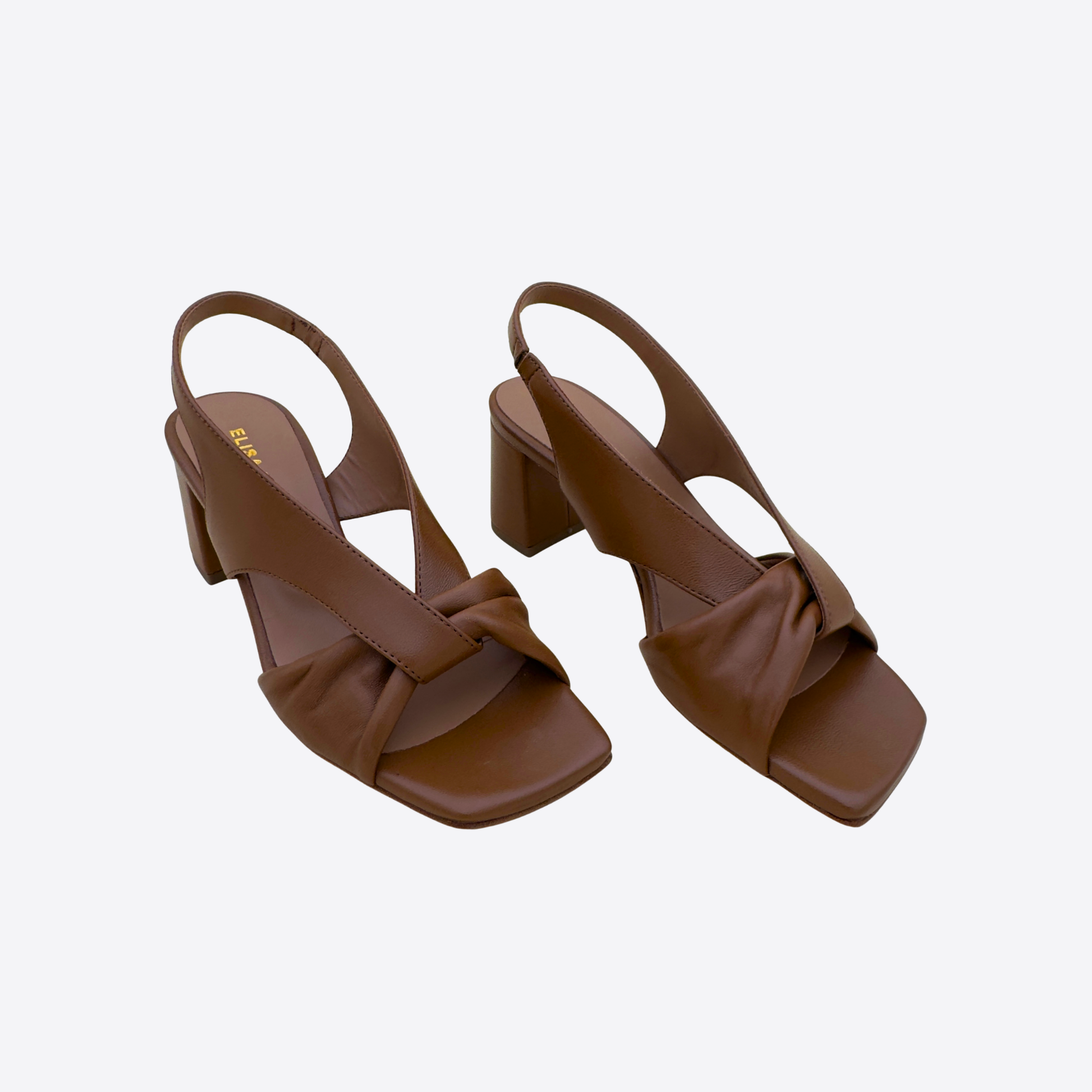 Paire sandales marron caramel cuir femme talon carré design épuré