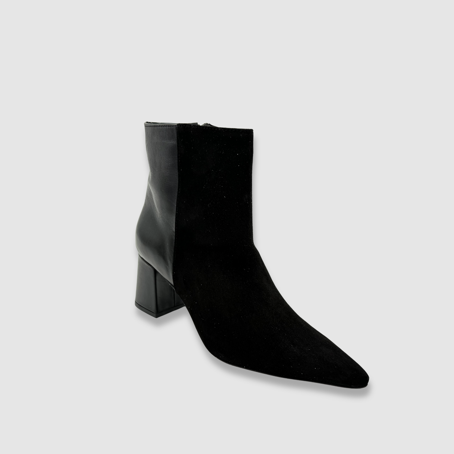 Bottines cuir noir détail finition veloutée et lisse
