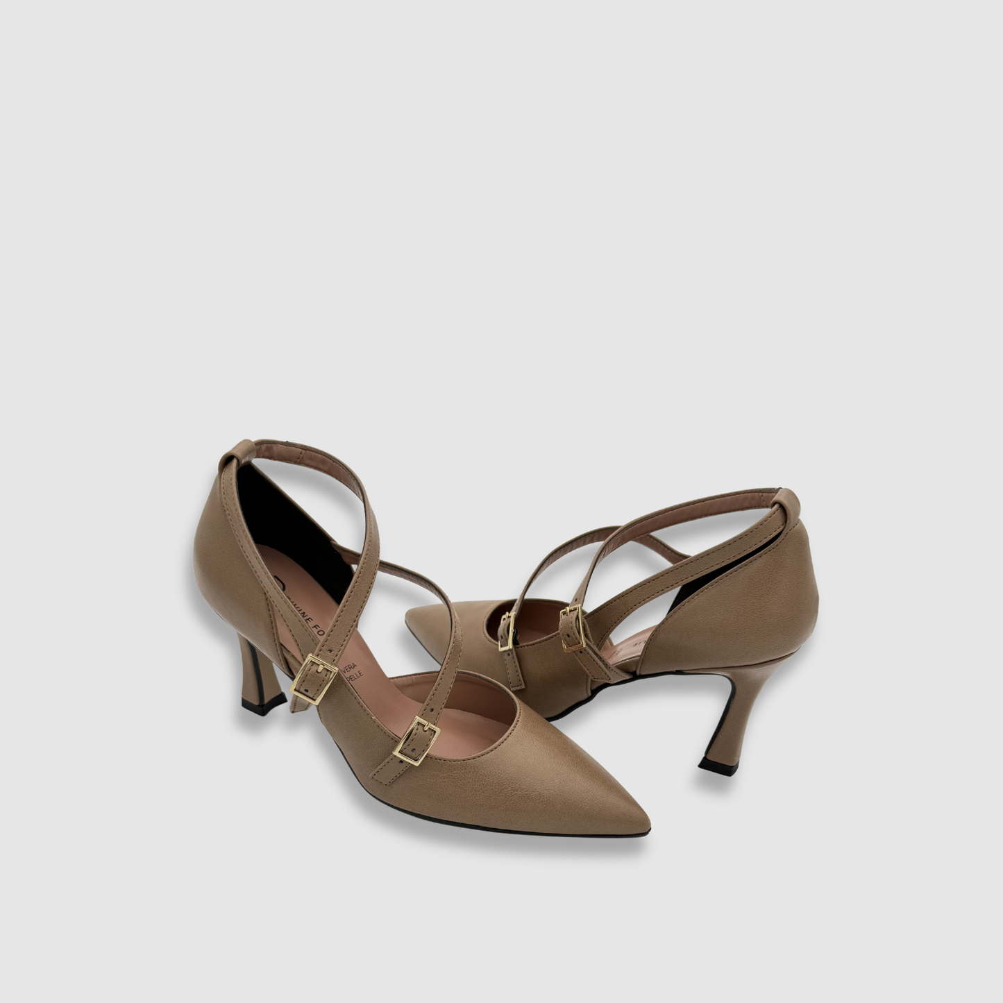 Escarpins taupe femme cuir fait main angle mettant en valeur la silhouette