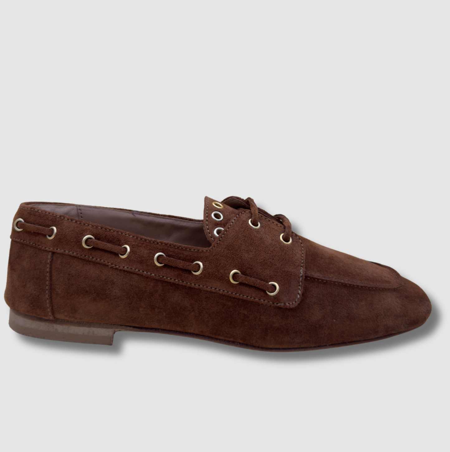 Mocassin derby femme en cuir suédé marron cuoio, chaussure artisanale italienne élégante et casual