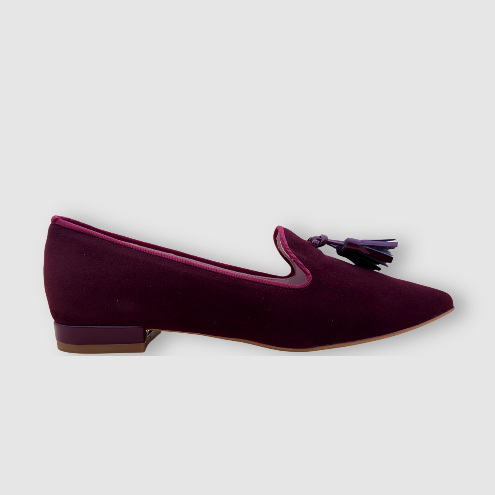 Mocassins velours bordeaux femme vue latérale design épuré